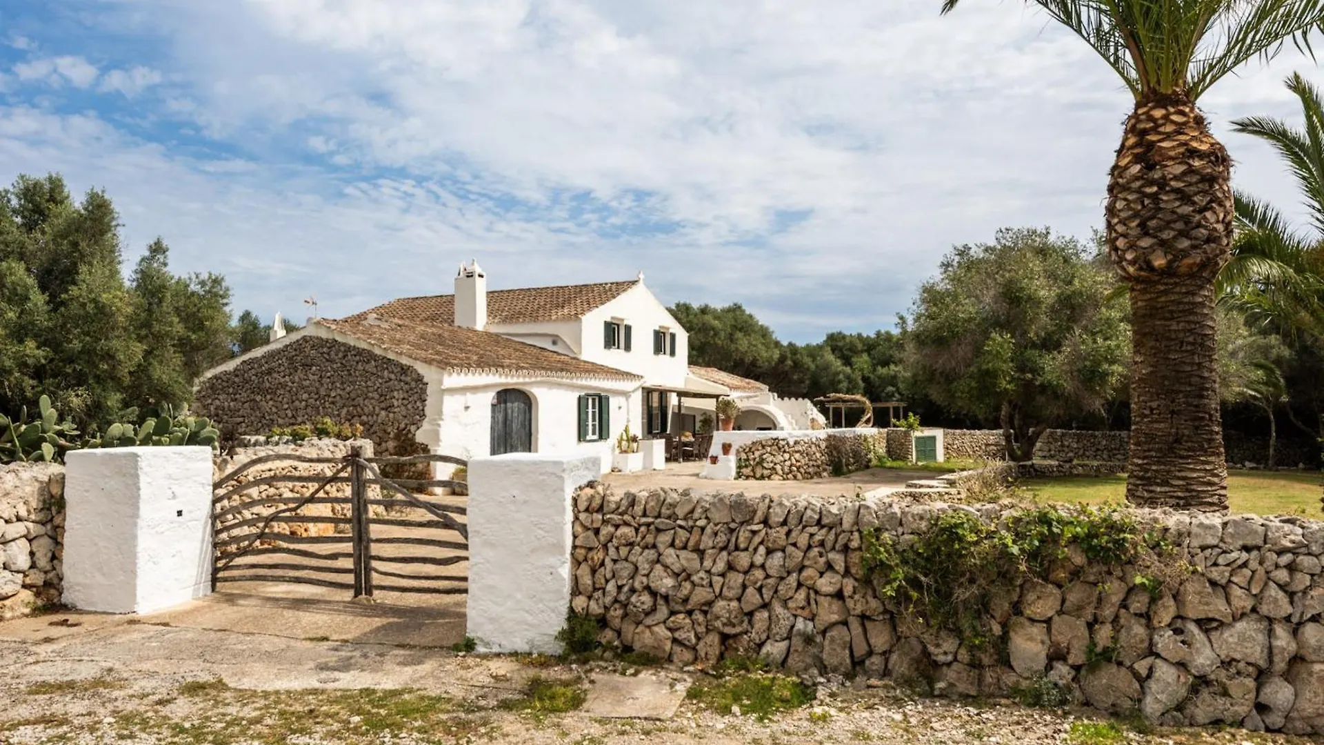 New! Villa Biniparrell Vell 0*,